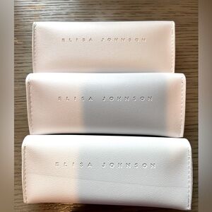 Elisa Johnson Cream Sunglasses Case - Soft Protective Pouch